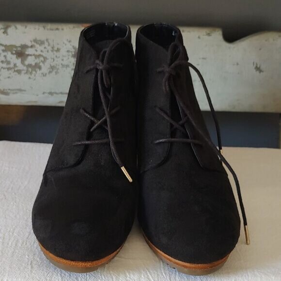 EUC! Dr. Scholls Conquer Women's Vegan Wedge Bootie Black Size 9 - Picture 7 of 10